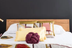 Balkenbett 140x200 Cm Rustikales Design Aus Massivem Fichtenholz In Natur -Yamazaki Mobel Geschaft salesfever balkenbett 140x200 cm rustikales design aus massivem fichtenholz in natur 7