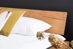 Balkenbett 140x200 Cm Rustikales Design Aus Massivem Fichtenholz In Natur -Yamazaki Mobel Geschaft salesfever balkenbett 140x200 cm rustikales design aus massivem fichtenholz in natur 9