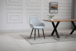 Esszimmerstuhl 2er-Set Mit Armlehnen Strukturstoff Und Metall In Hellgrau -Yamazaki Mobel Geschaft salesfever esszimmerstuhl 2er set mit armlehnen strukturstoff und metall in hellgrau 8