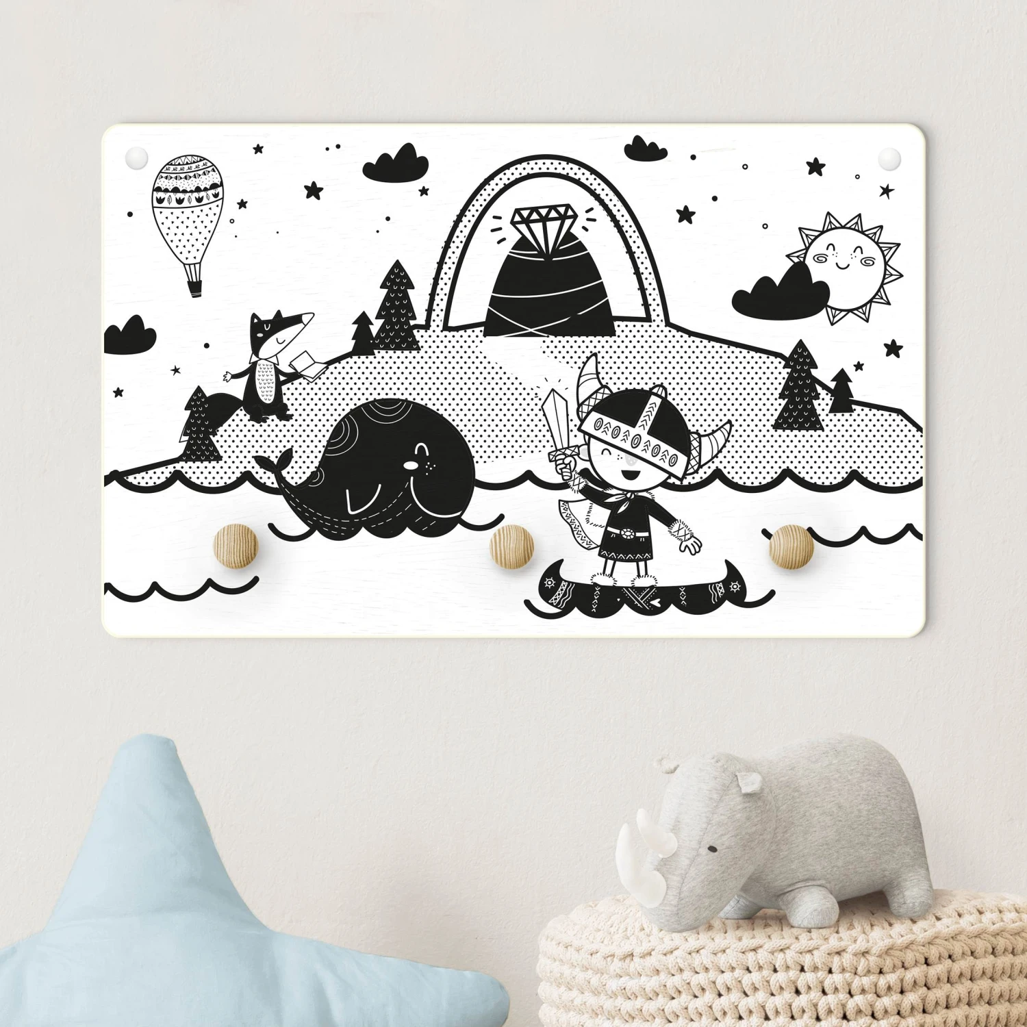 Kindergarderobe Holz - Wikinger - Pfad Zum Diamantenberg In Schwarz-Weiß 2 Kindergarderobe Holz - Wikinger - Pfad Zum Diamantenberg In Schwarz-Weiß – Bild 2